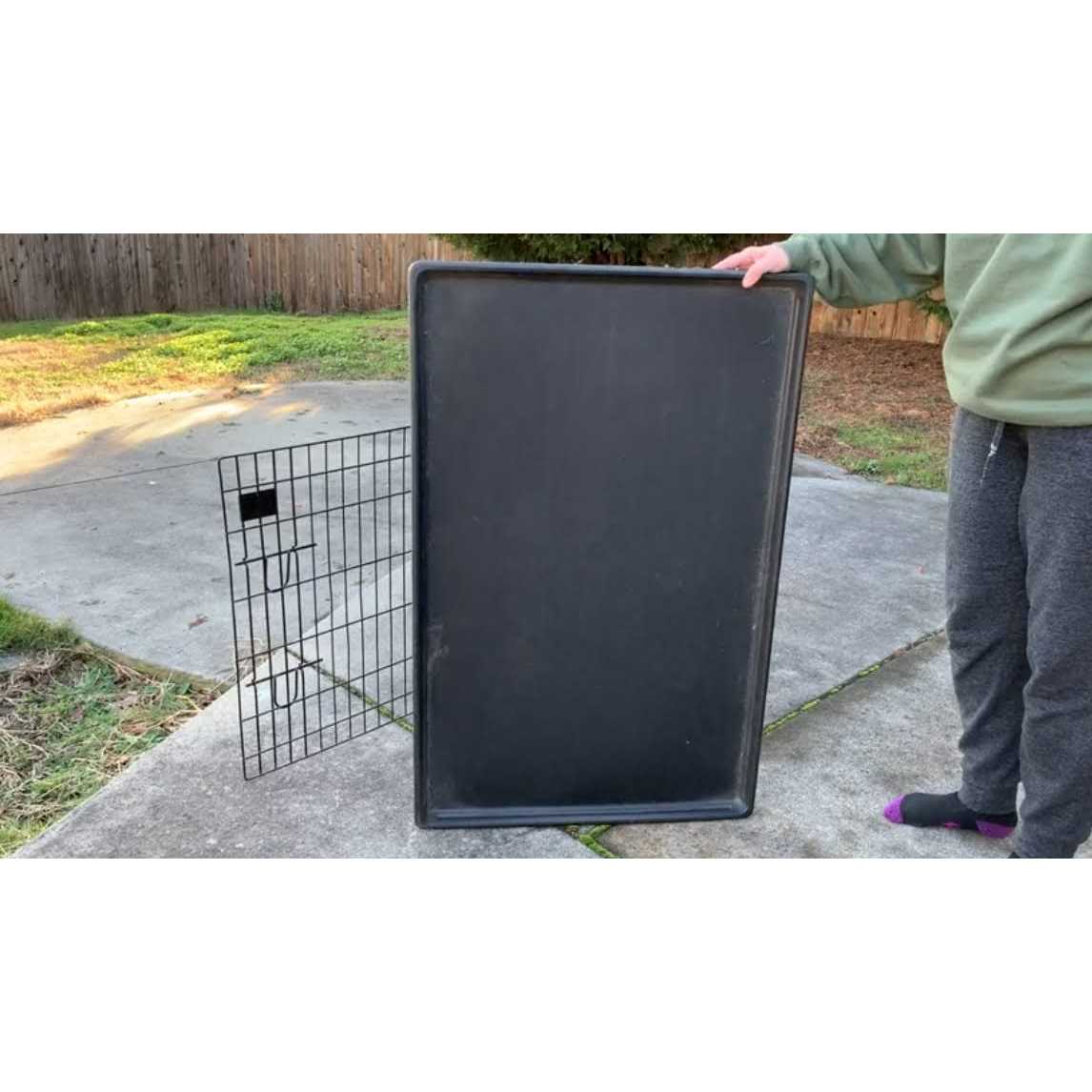 Paws & Pals Replacement Tray for Dog Crate Pans Medium 24 Inch Plastic ...